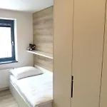 아파트 Tichy U Mumlavskeho Vodopadu 2kk S Garazi V Tesne Blizkosti Hornickeho Muzea - By Relax