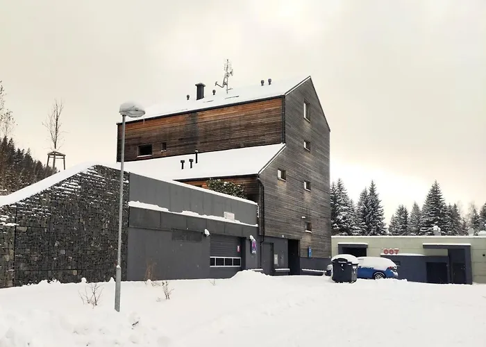 Tichy U Mumlavskeho Vodopadu 2kk S Garazi V Tesne Blizkosti Hornickeho Muzea - By Relax
